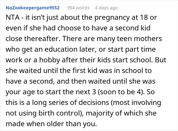 Reddit comment critiquing mom of five, discussing family planning and life choices.