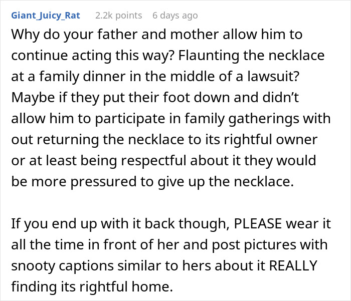 Reddit comment discussing a family feud over a necklace heirloom during a lawsuit.