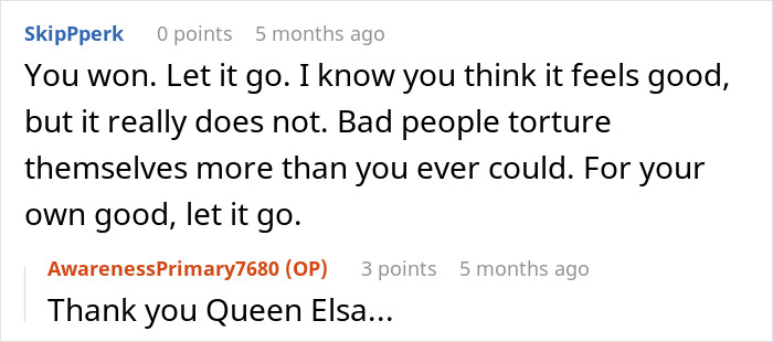 Reddit comment exchange about getting revenge, mentioning letting go and referencing Queen Elsa.
