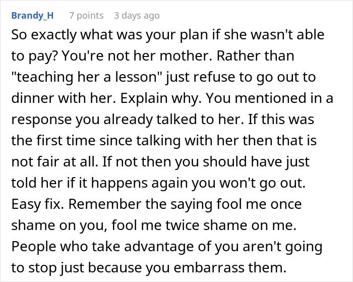 Woman Gives Her Freeloader Friend A Taste Of Her Own Medicine, Dinner Gets Awkward