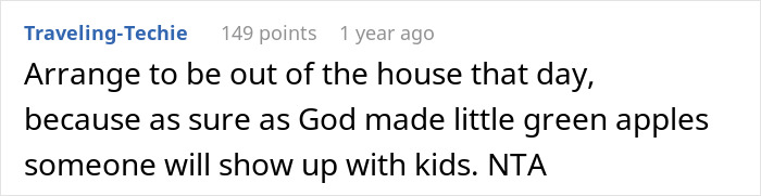 Text message from Traveling-Techie urging someone to avoid being home to escape family pressures to care for kids.