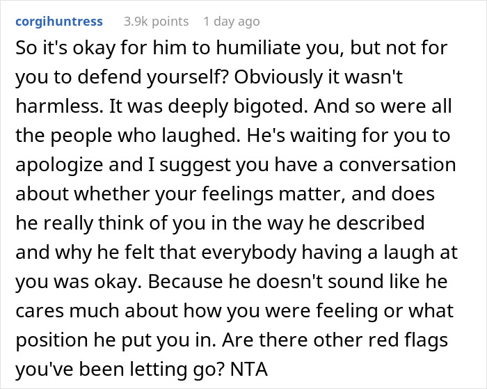 Screenshot of a post discussing a woman's response to a boyfriend's racist joke about her upbringing. Screenshot of a post discussing a woman's response to a boyfriend's racist joke about her upbringing.