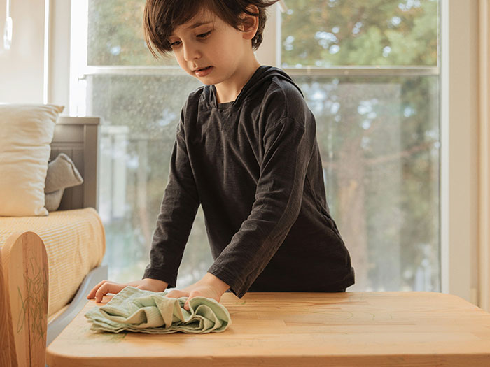 Dad&rsquo;s Effort To Empower Stepdaughter Backfires, Wife Leaves Mid-Argument Over Gender Roles