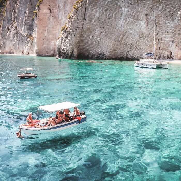 Packing For Your Boat Trip: A Guide To What To Bring And What To Leave Behind