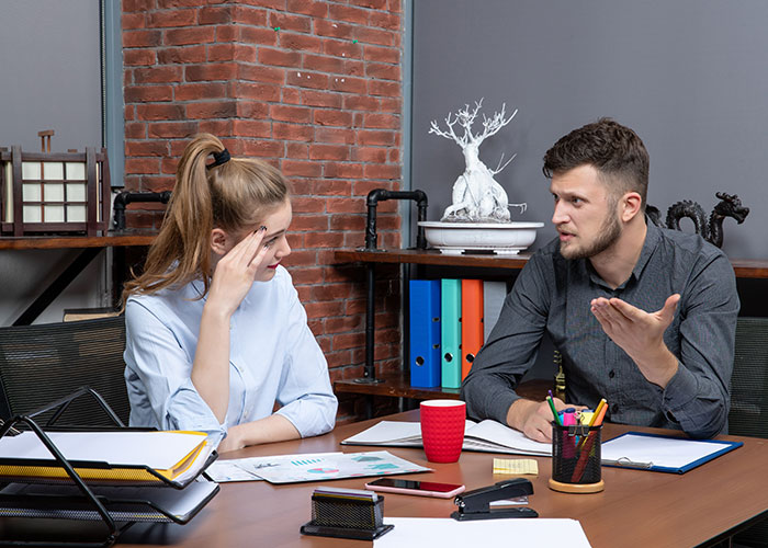 22 Hombres que asumieron de forma ignorante que sabían más que las mujeres