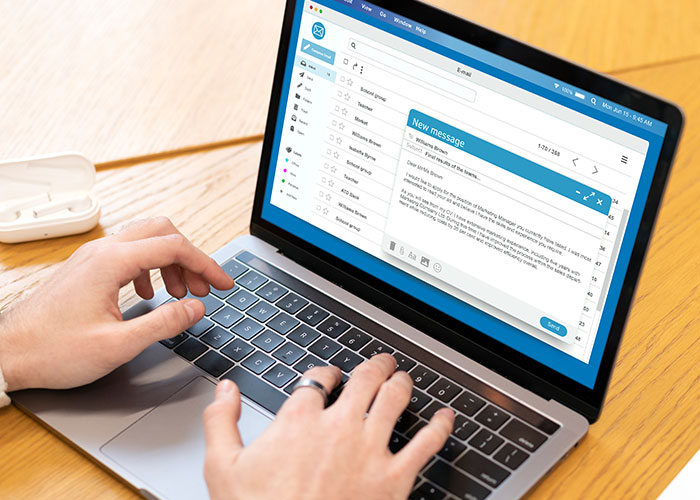 &ldquo;They Kept Spamming My Email... So I Joined Their Chat&rdquo;