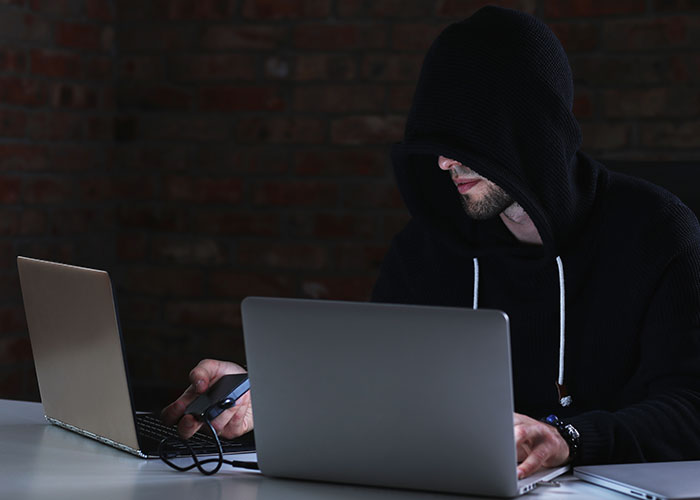 &ldquo;They Kept Spamming My Email... So I Joined Their Chat&rdquo;