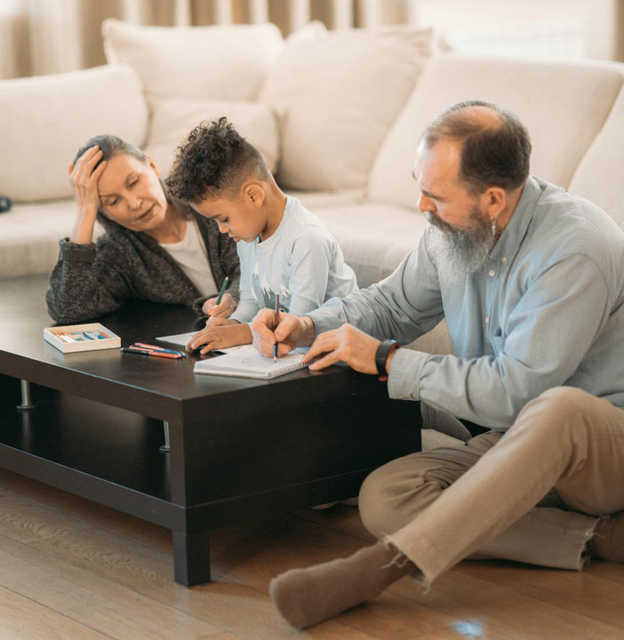 &ldquo;So Angry I&rsquo;m Shaking&rdquo;: Woman In Disbelief After Grandparents Leave Her 4YO Home Alone