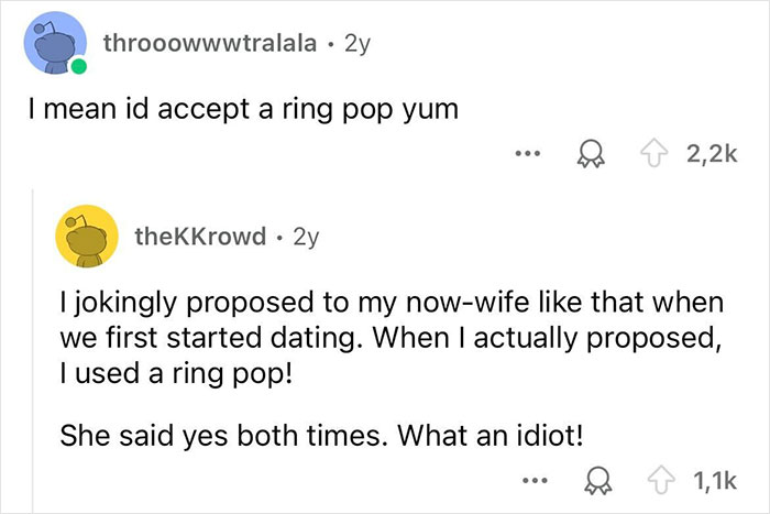 Online exchange with funny comeback about proposing with a ring pop.
