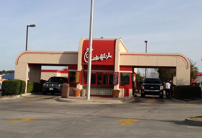 “We Never Went Back”: 30 Reasons That Made People Ditch A Company For Good