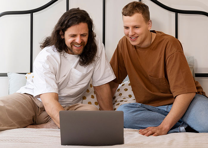 40 Embarrassing Or Suspicious Moments That People Swore Weren’t What They Seemed