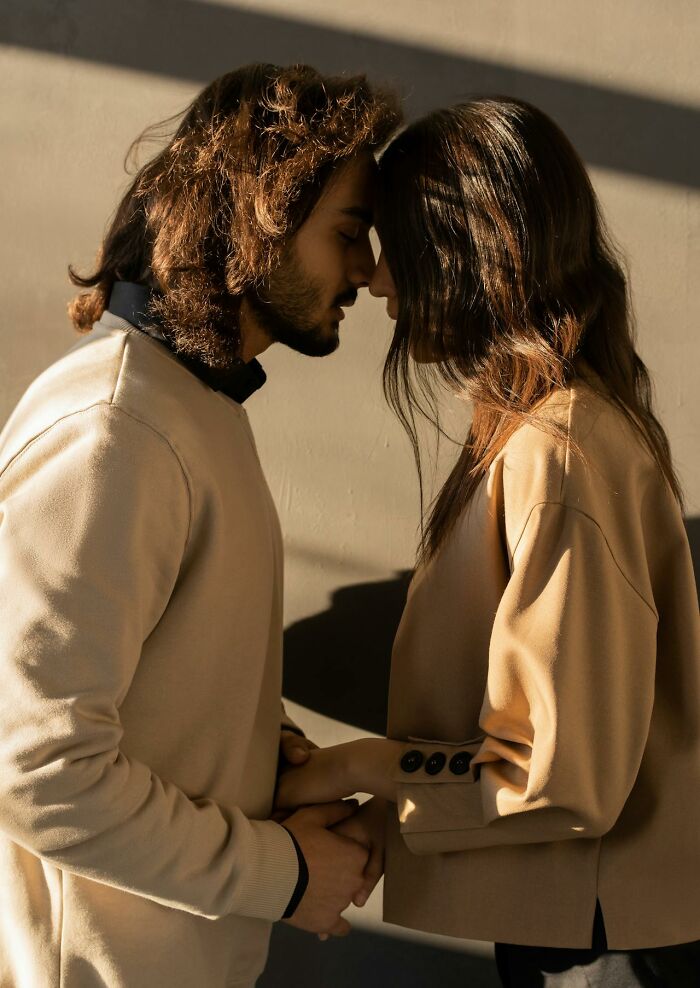 50 Non-Sexual Traits And Habits That Women Find Incredibly Attractive In Men