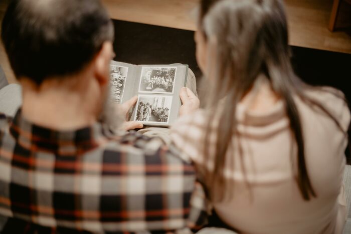 “I Cut Contact With Him”: 30 Parenting Mistakes From Dads That Leave Scars On Daughters