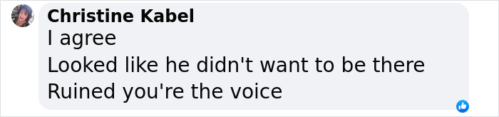 &ldquo;Never Seen Anything Like That&rdquo;: Robbie Williams Slammed For Blaming Fan For Mistake At NYE Gig