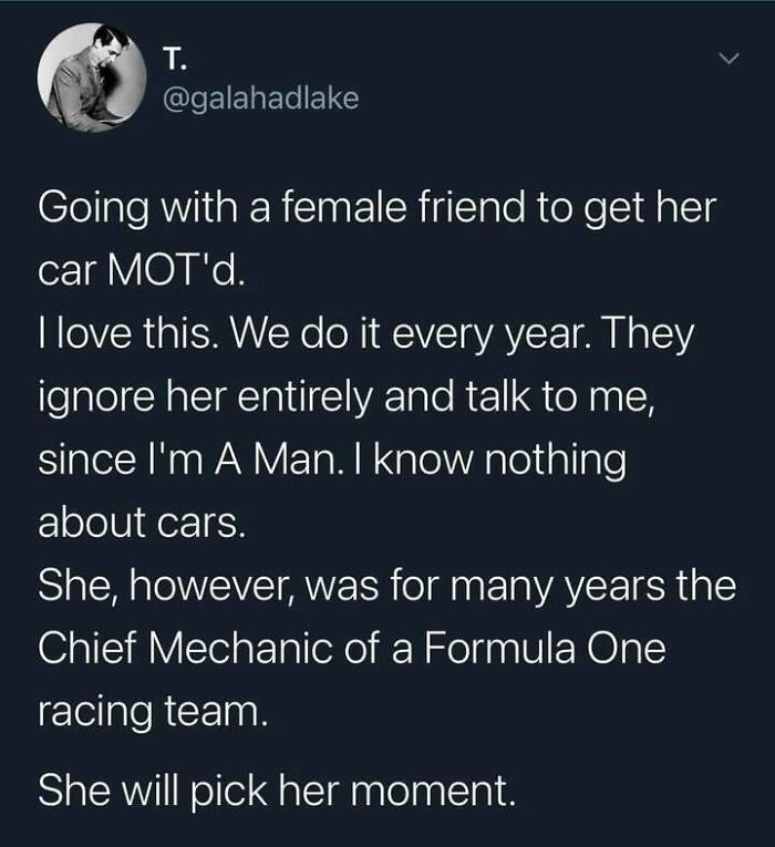 Tweet showcasing a humorous yet heartwarming moment of kindness and gender assumptions in a car mechanic context.