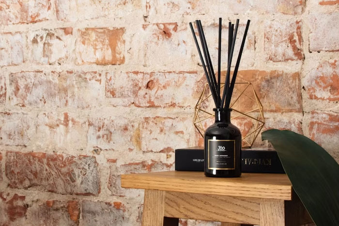 37 Women Share What Things Spotted In A Man's Apartment Were Instant Turn-Offs