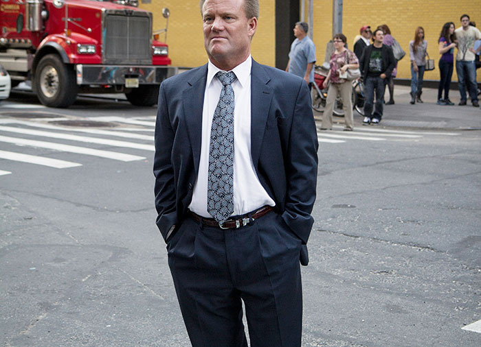 "Get $11,000 To Do Nothing?": Wife Shocked After Finding Out About Husband's Holiday Bonus "Get $11,000 To Do Nothing?": Wife Shocked After Finding Out About Husband's Holiday Bonus