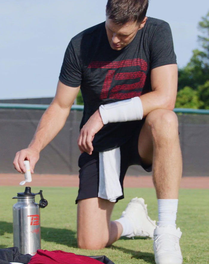 Tom Brady’s Net Worth: How The NFL Legend Built His $350M Fortune Tom Brady’s Net Worth: How The NFL Legend Built His $350M Fortune