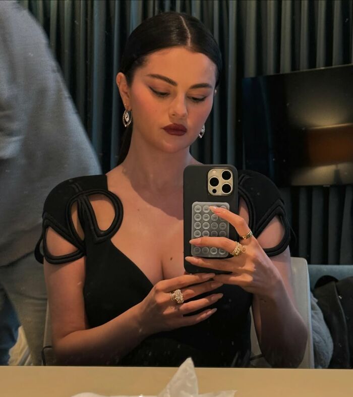 These 36 Server Stories About Celeb Encounters Are A Reminder To Always Be Polite