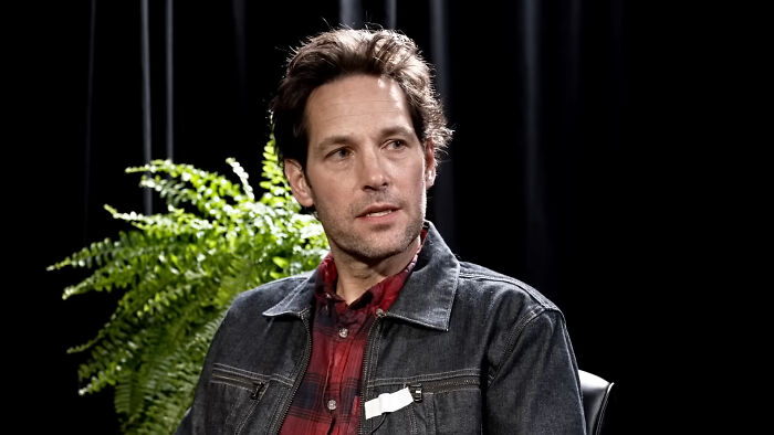 These 36 Server Stories About Celeb Encounters Are A Reminder To Always Be Polite