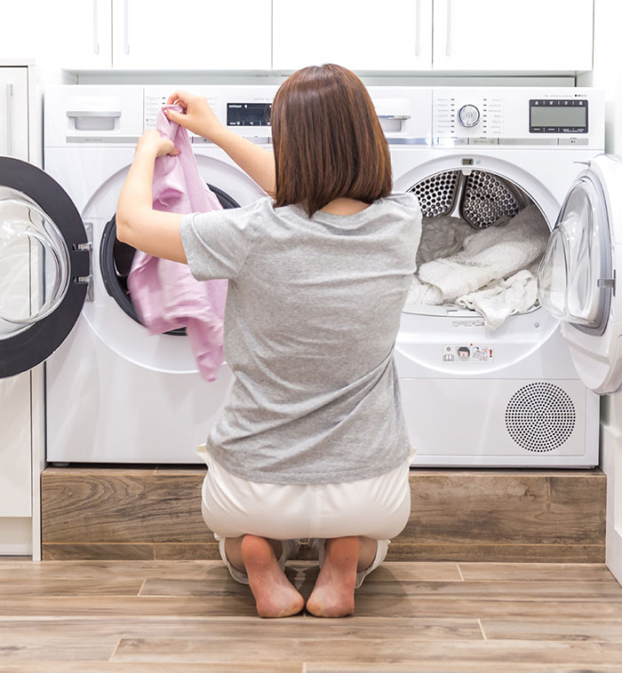 Woman Tells Family Dryer Isn&rsquo;t Working And Everyone's Stunned When They Discover The Reason Why
