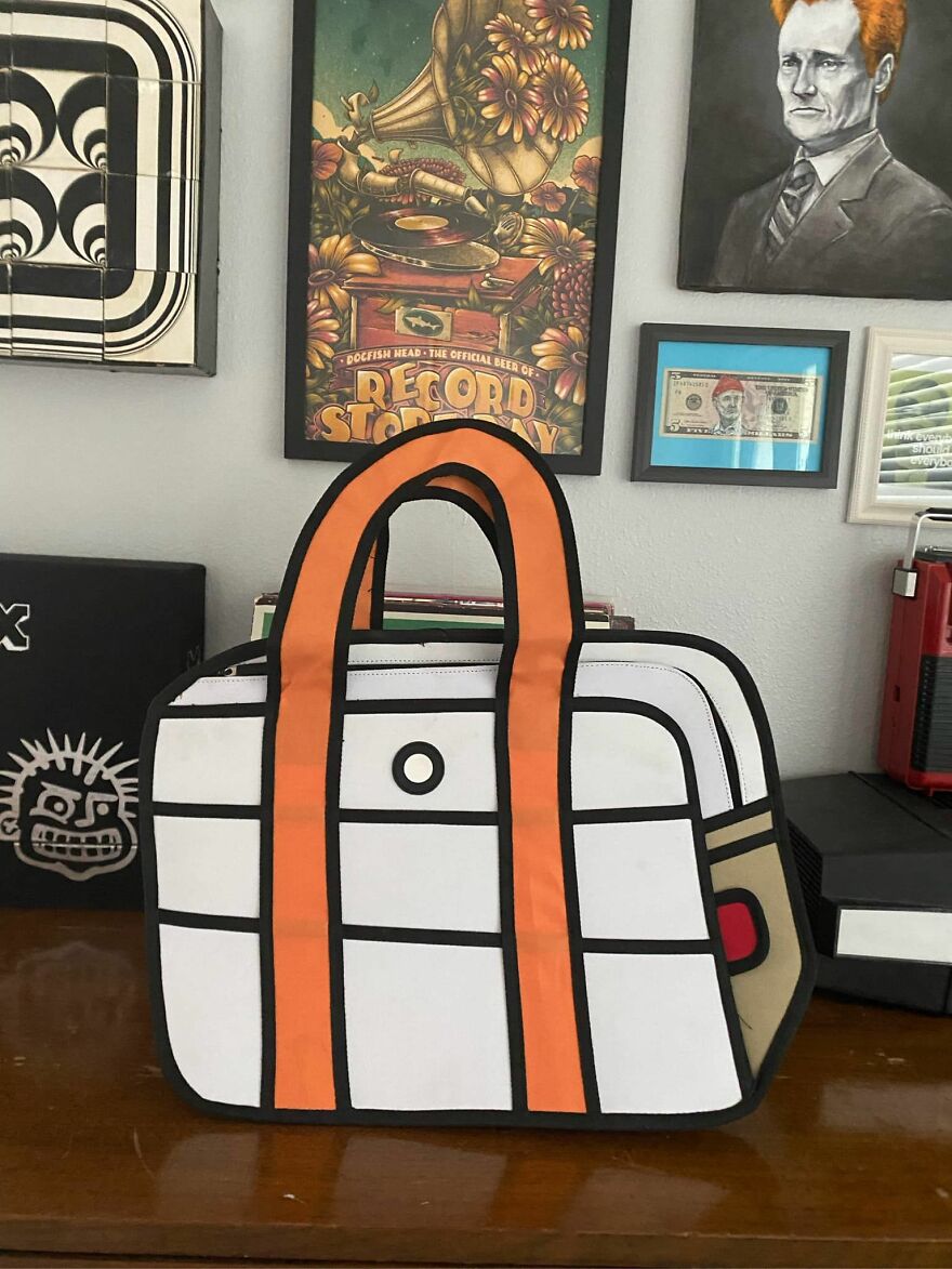 Behold…the Cartoon Bag! I’ve Seen Variations Of These Posted And When I Saw It In The Electronics Area Of My Local Goodwill, I Sprinted Like A Champion Pony To Collect My Prize