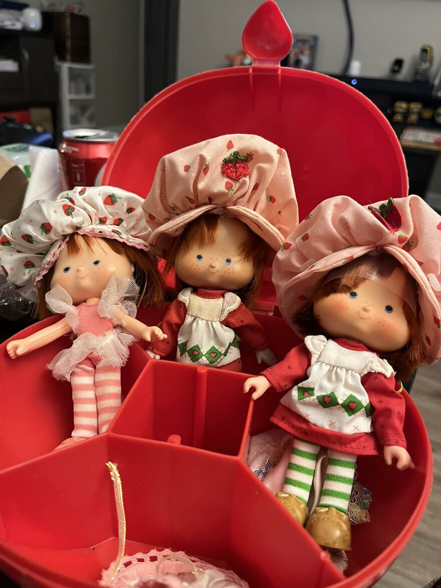 Amazing Find Today At Savings Way In Huntsville. The Container Is A Plastic Strawberry!