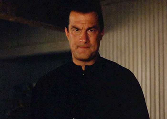 40 Times Hollywood Miscast So Badly, They Almost Tanked The Movie