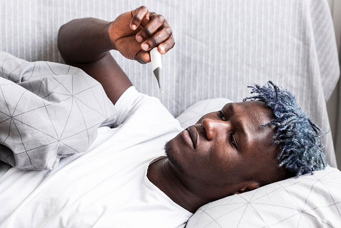 Sleep-Deprived Wife Loses It As Sick Husband Keeps Waking Her Up, Then Asks For Help Sleep-Deprived Wife Loses It As Sick Husband Keeps Waking Her Up, Then Asks For Help