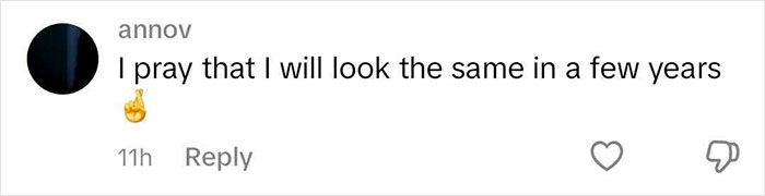 Social media comment expressing admiration for Klum's natural appearance.