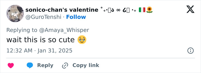 Tweet discussing period tracker in mobile game with heart emoji, sent by user Sonico-chan's Valentine.