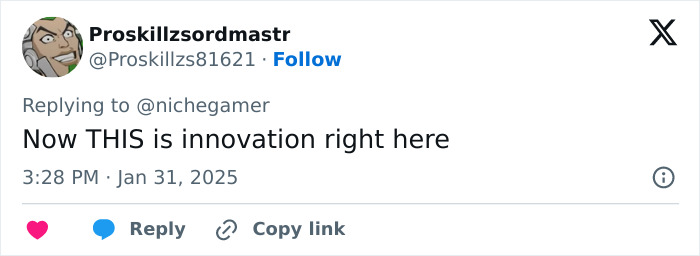 Tweet discussing period tracker feature in a mobile game, highlighting it as innovative.