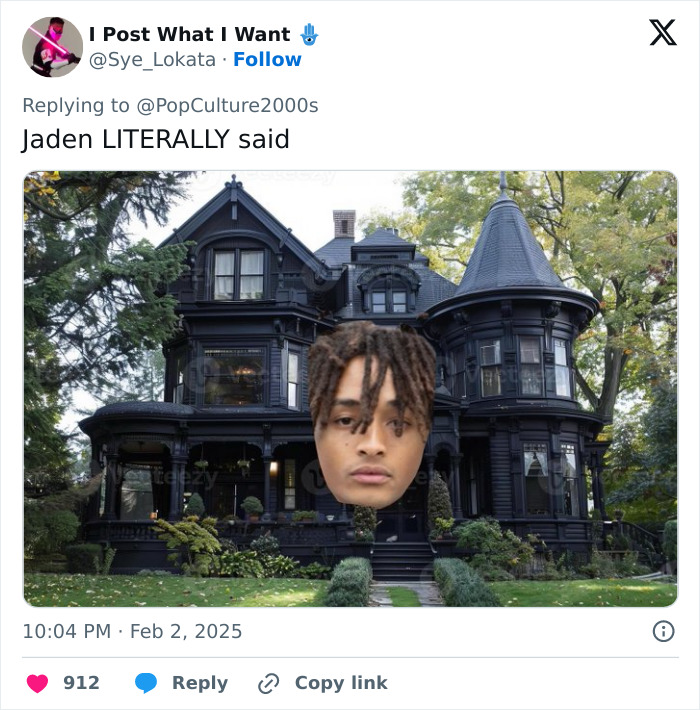 Meme of a large face over a Victorian house, referencing netizens' reactions to 2025 Grammys outfits. Meme of a large face over a Victorian house, referencing netizens' reactions to 2025 Grammys outfits.
