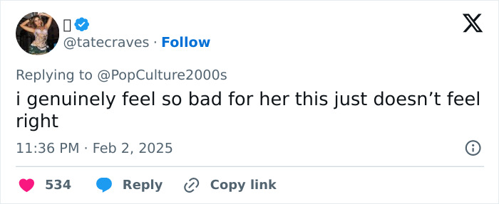 Social media user reacts negatively to Bianca Censori's Grammy 2025 outfit, expressing discomfort and concern. Social media user reacts negatively to Bianca Censori's Grammy 2025 outfit, expressing discomfort and concern.