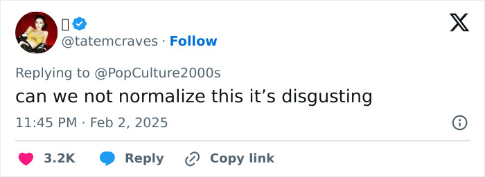 Tweet criticizing Bianca Censori's Grammy 2025 outfit for indecent exposure, expressing disgust. Tweet criticizing Bianca Censori's Grammy 2025 outfit for indecent exposure, expressing disgust.