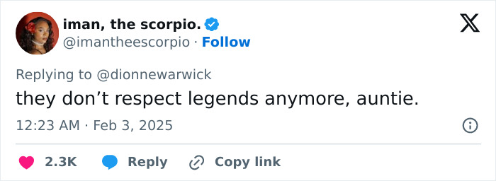 Tweet criticizing Grammys reporters for snubbing R&B legend, highlighting lack of respect for music legends. Tweet criticizing Grammys reporters for snubbing R&B legend, highlighting lack of respect for music legends.