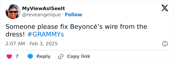 Tweet about Beyonc&eacute; wardrobe malfunction at the Grammys needing a fix.