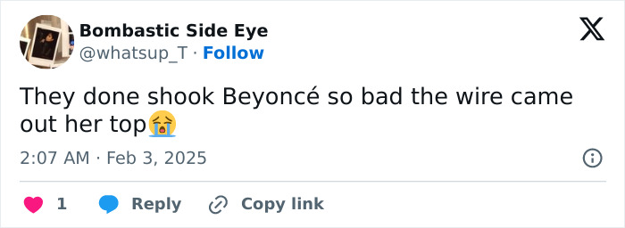 Tweet about Beyonc&eacute;'s wardrobe malfunction during the Grammys, mentioning wardrobe issues in a humorous tone.