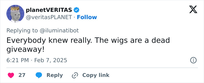 A tweet discussing wigs in response to a viral photo involving the French President's wife.