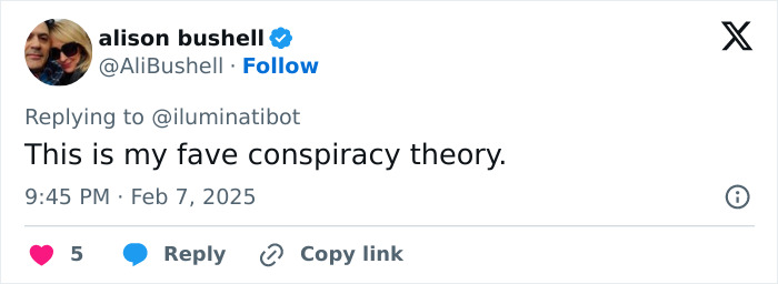 Tweet screenshot about French President's wife, discussing a conspiracy theory.