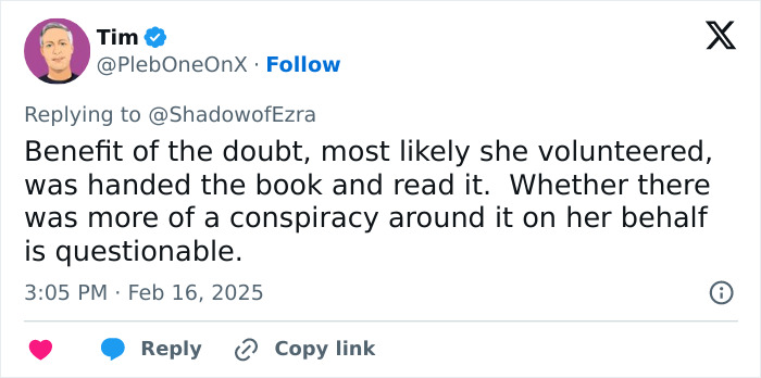 Tweet discussing a controversial book reading by Jennifer Garner at an FBI-investigated event. Tweet discussing a controversial book reading by Jennifer Garner at an FBI-investigated event.