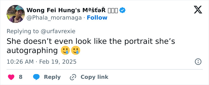 Tweet expressing surprise about Ariana Grande's appearance, featuring two concerned emojis.