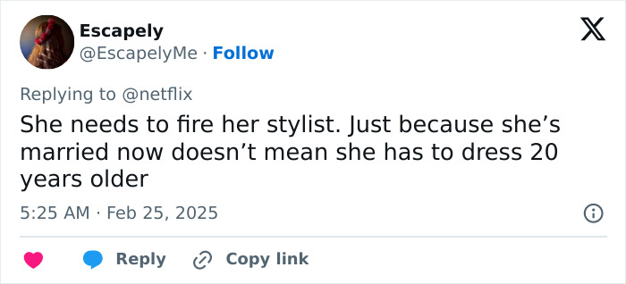 Tweet criticizing a stylist, mentioning Millie Bobby Brown's look at an event.