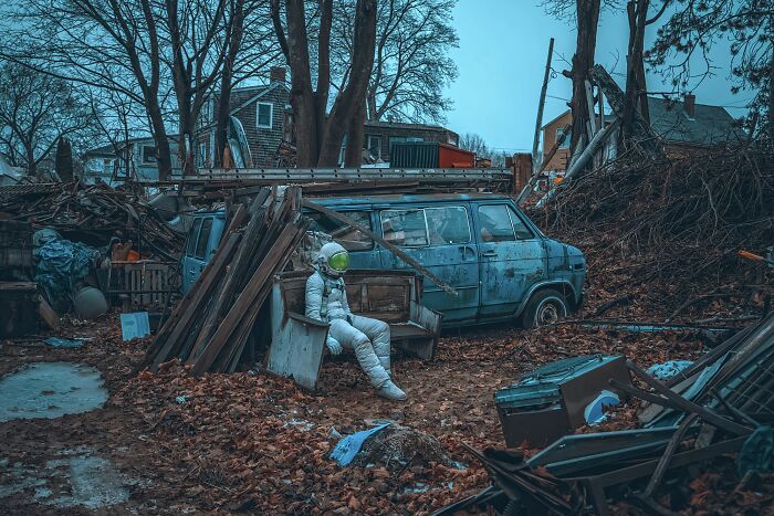 I Travel Around The Country Taking Self-Portraits In An Astronaut Suit