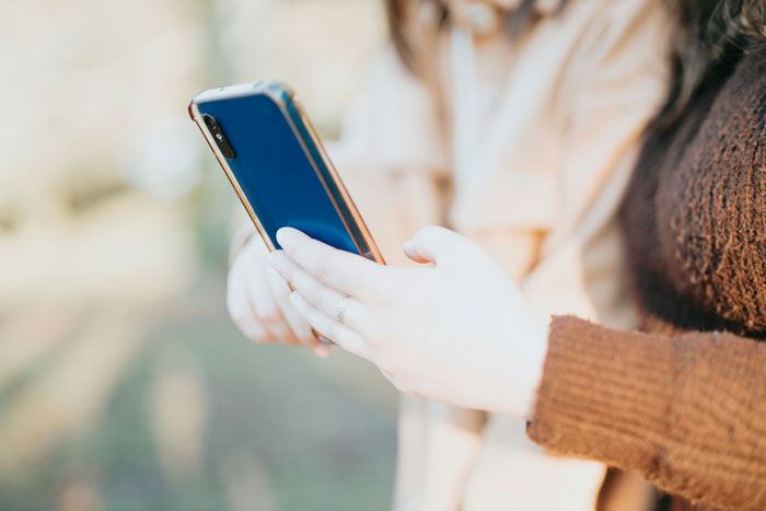 41 Women Who Looked Into Their Men’s Backgrounds Share Their Wild And Devastating Discoveries