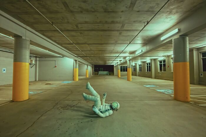 I Travel Around The Country Taking Self-Portraits In An Astronaut Suit