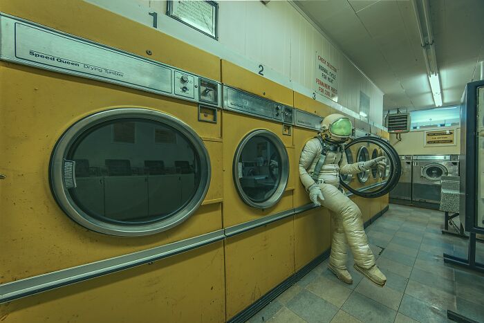I Travel Around The Country Taking Self-Portraits In An Astronaut Suit