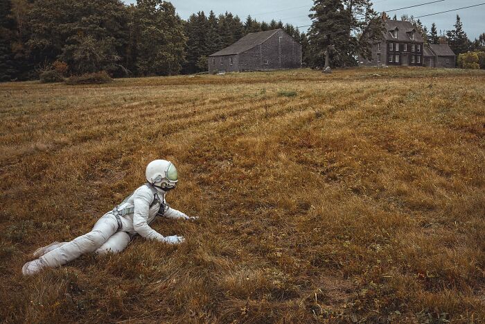 I Travel Around The Country Taking Self-Portraits In An Astronaut Suit