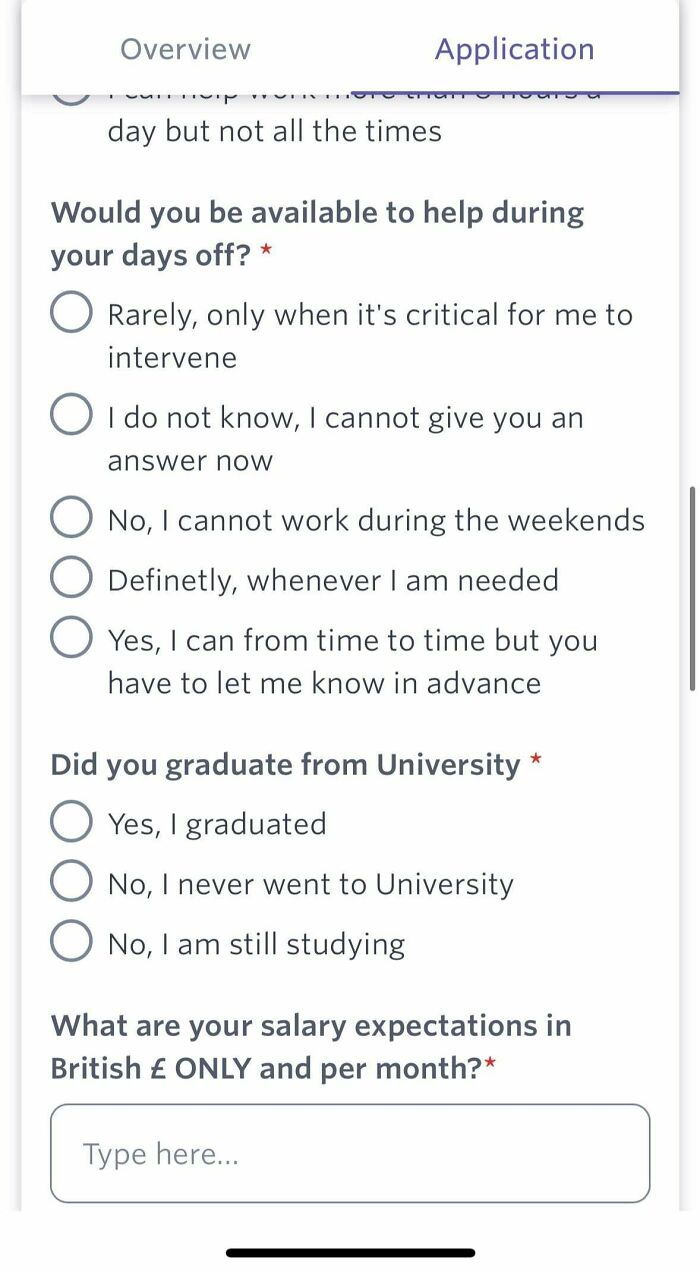 Job application form with options for availability, university graduation, and salary expectations.