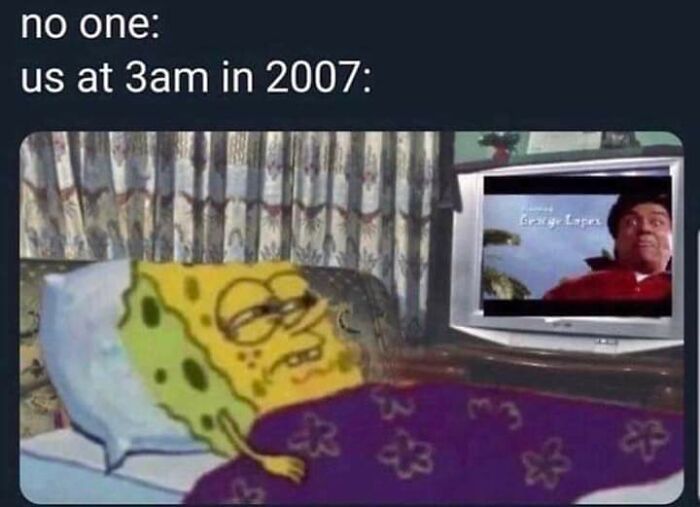 SpongeBob watching TV late at night in 2007, reminiscent of 2000s nostalgia.